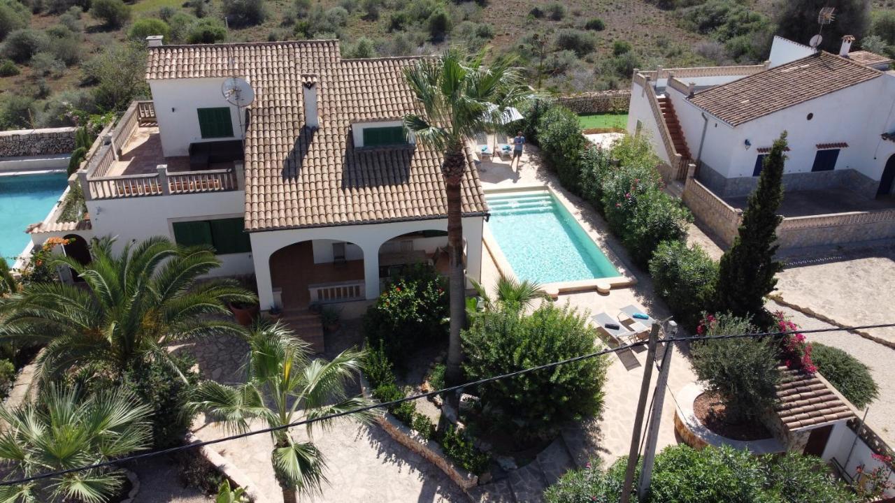 Casa Amigos Cala Llombards Exterior foto